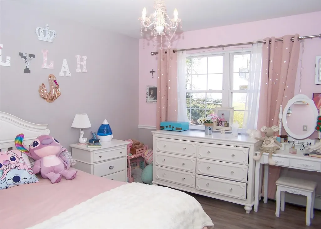 11 Doral Lane Yaphank NY 11980