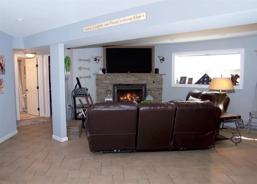11 Doral Lane Yaphank NY 11980