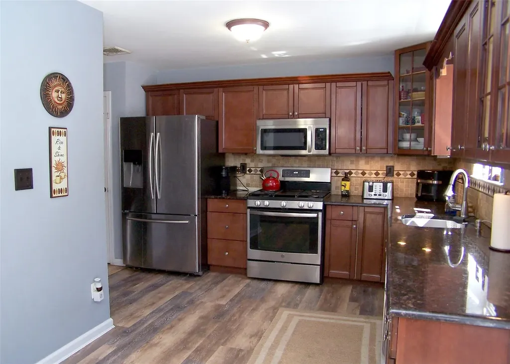 11 Doral Lane Yaphank NY 11980