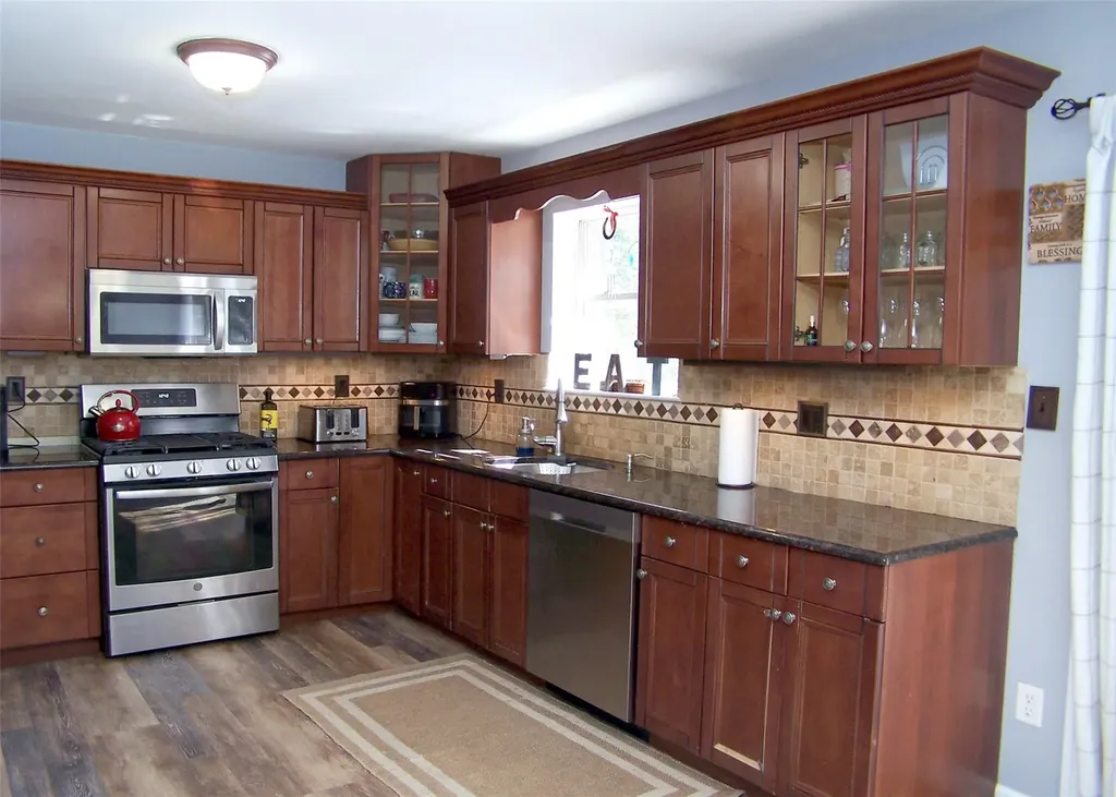 11 Doral Lane Yaphank NY 11980