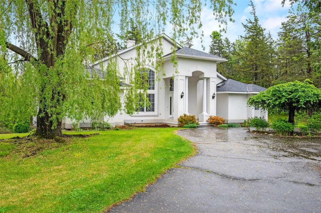 2 Bianca Court Warwick NY 10990