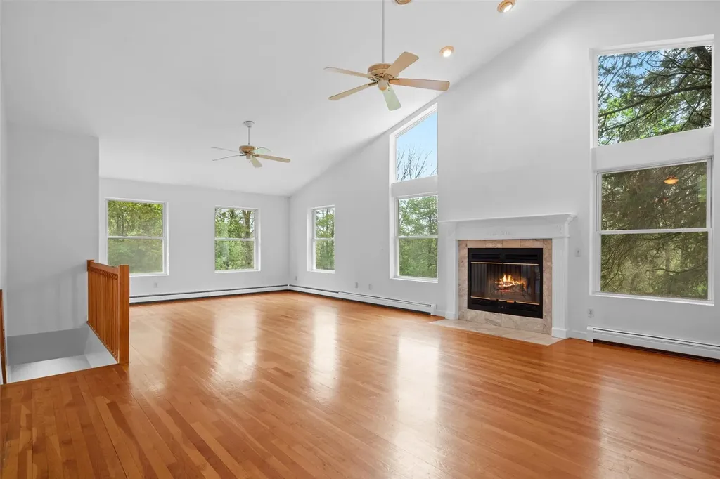 2 Bianca Court Warwick NY 10990