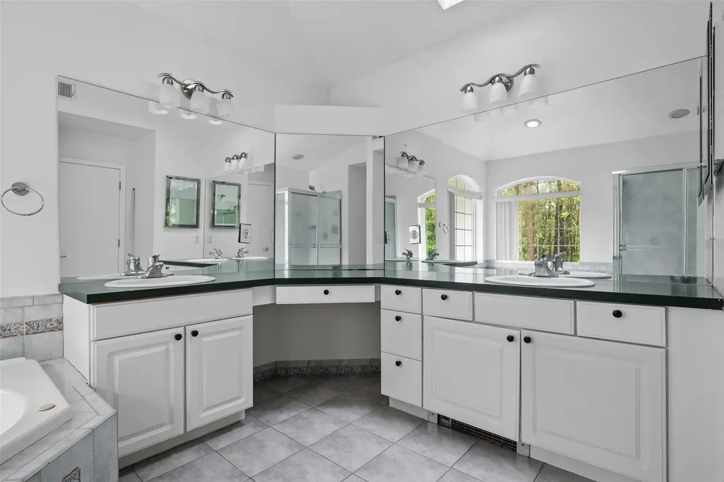 2 Bianca Court Warwick NY 10990