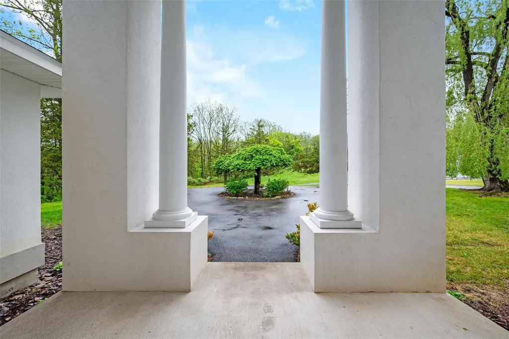 2 Bianca Court Warwick NY 10990