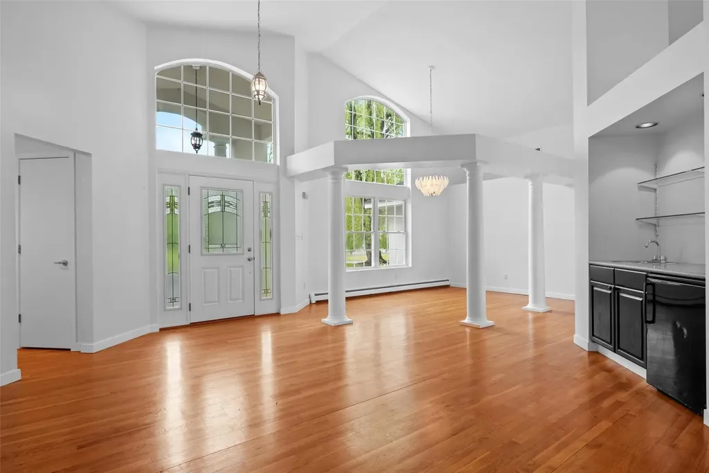 2 Bianca Court Warwick NY 10990