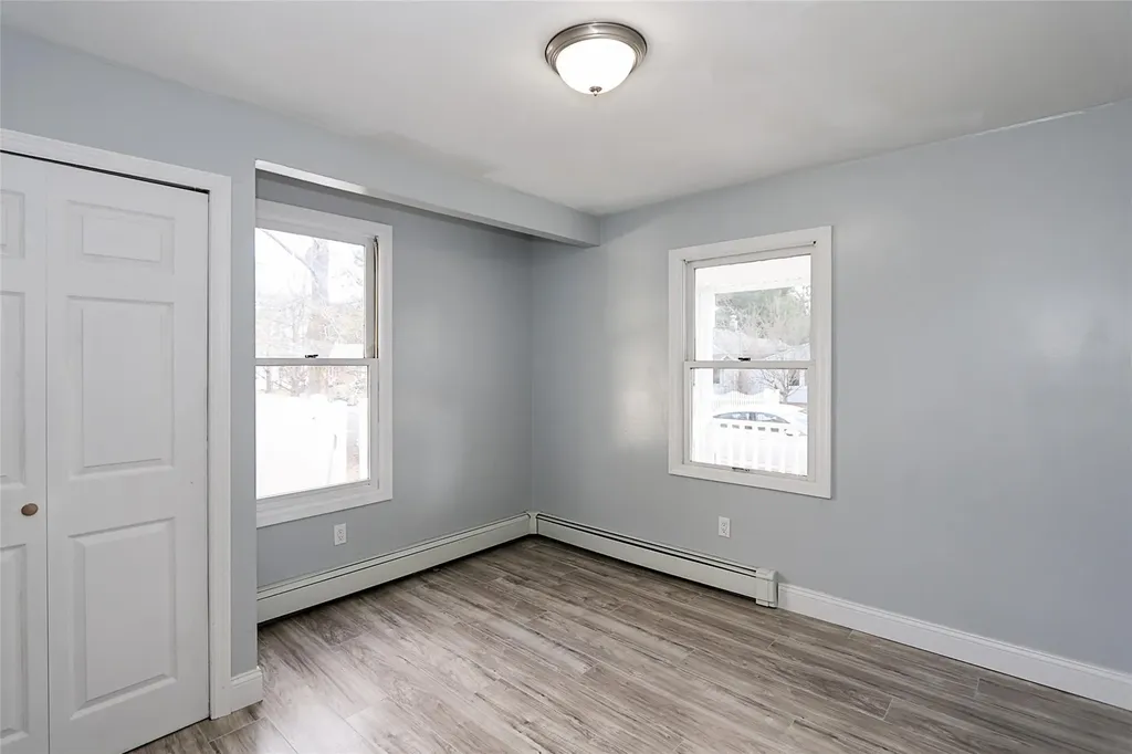 26 Thomas Place Smithtown NY 11787