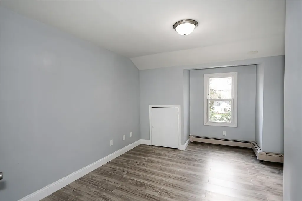 26 Thomas Place Smithtown NY 11787