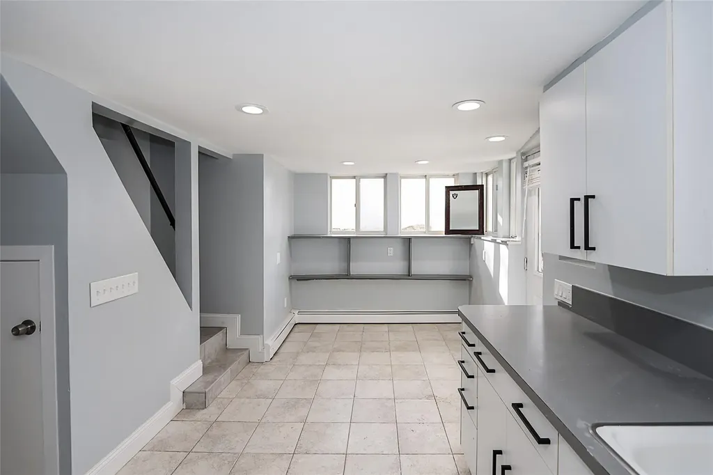 26 Thomas Place Smithtown NY 11787