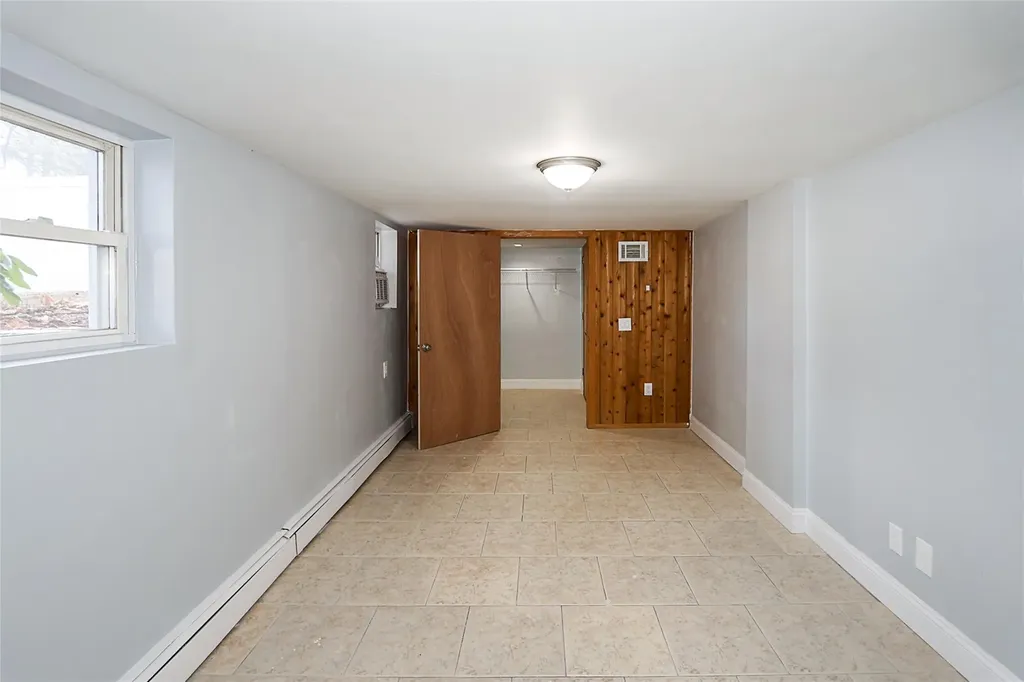 26 Thomas Place Smithtown NY 11787