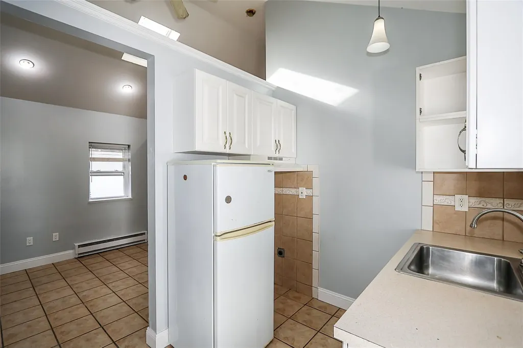 26 Thomas Place Smithtown NY 11787