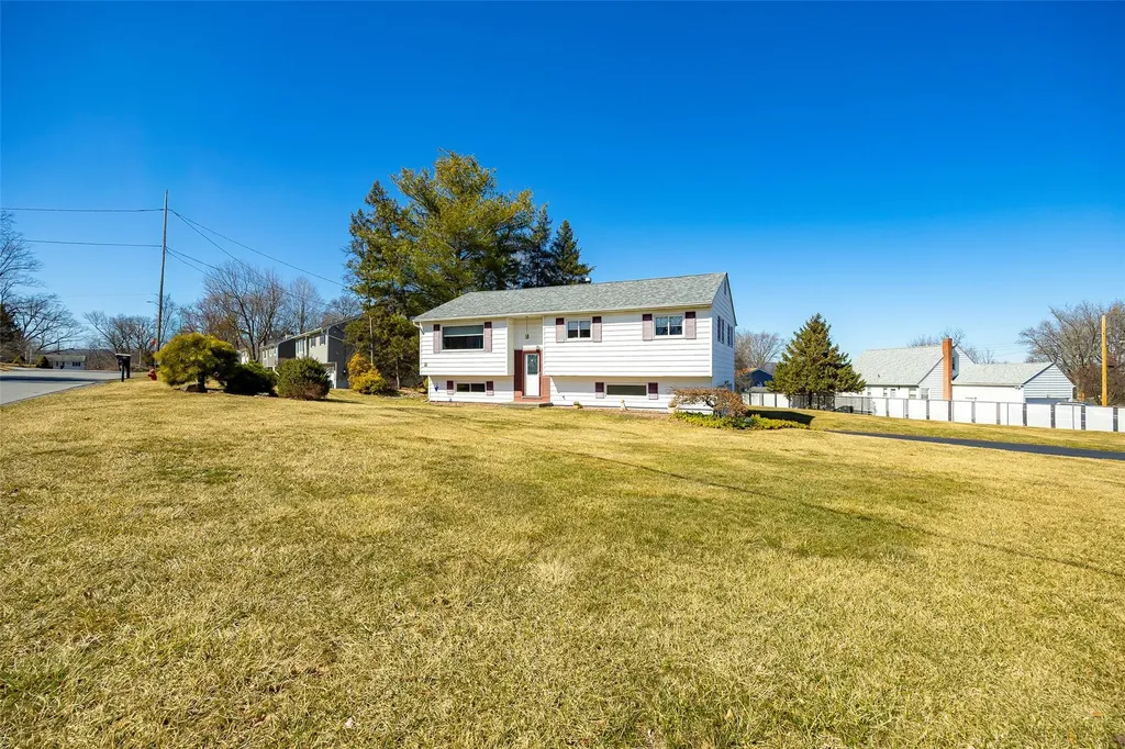 26 Ricky Lane Poughkeepsie NY 12601