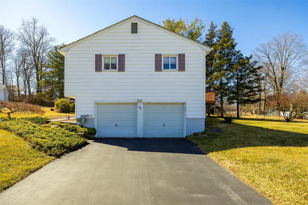 26 Ricky Lane Poughkeepsie NY 12601
