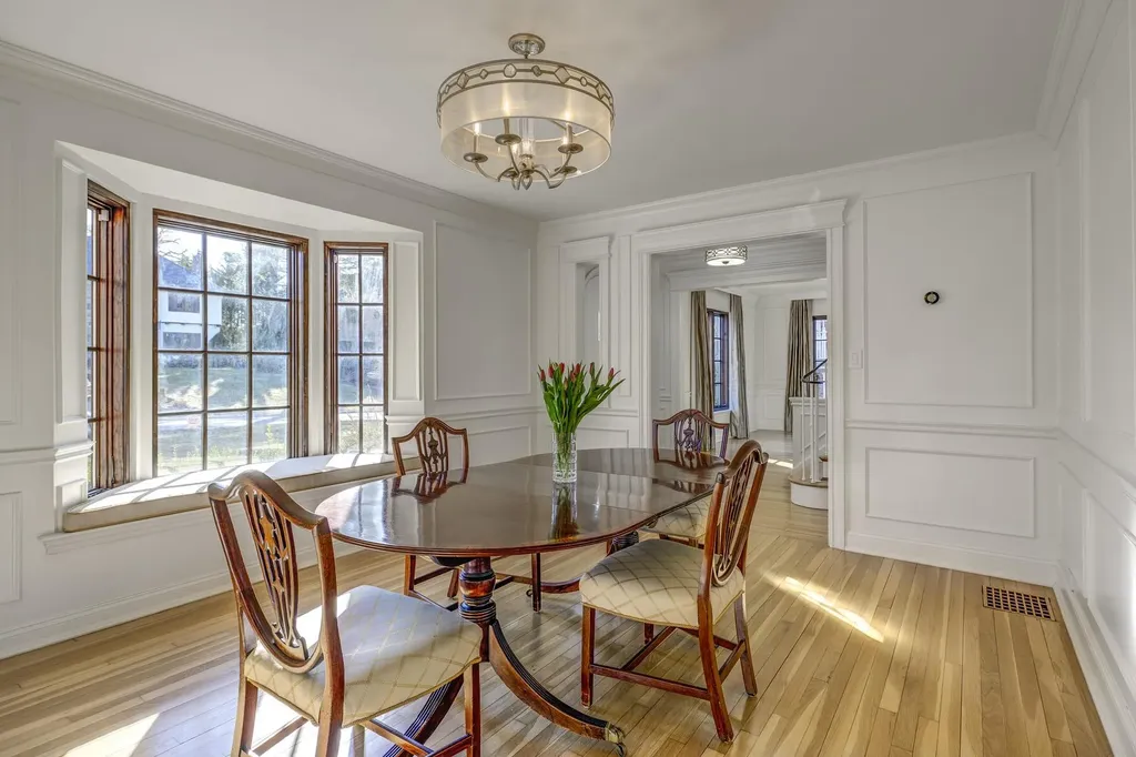 23 Castle Ridge Road Manhasset NY 11030