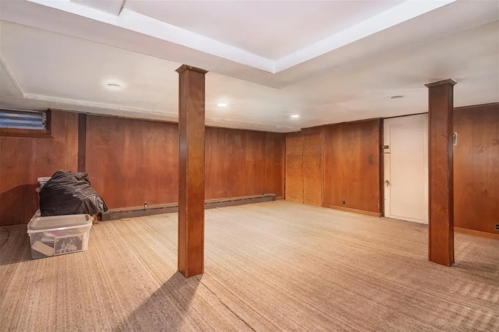 376 Aka 372 Bronxville Road Bronxville NY 10708