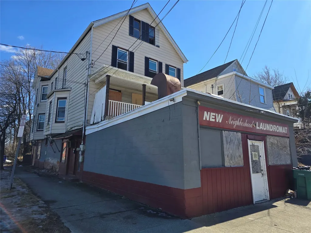 83 N Clinton Street Poughkeepsie NY 12601