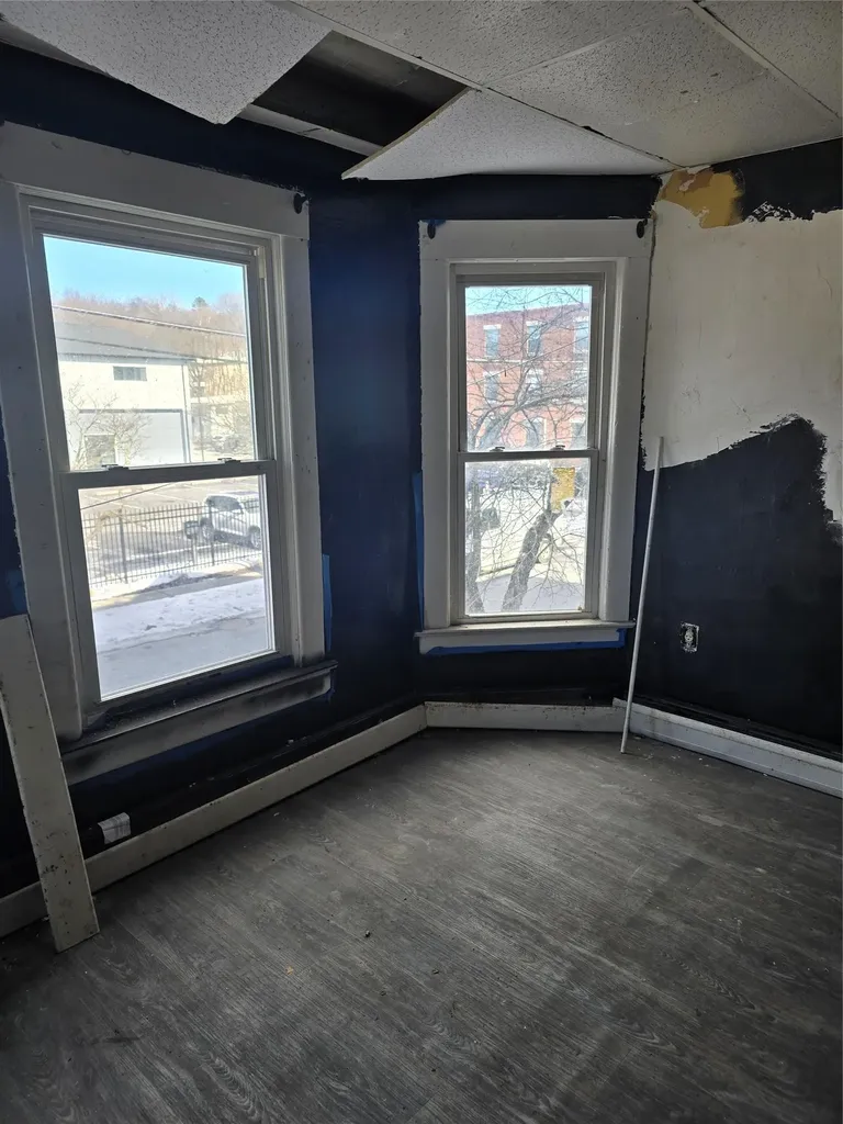83 N Clinton Street Poughkeepsie NY 12601