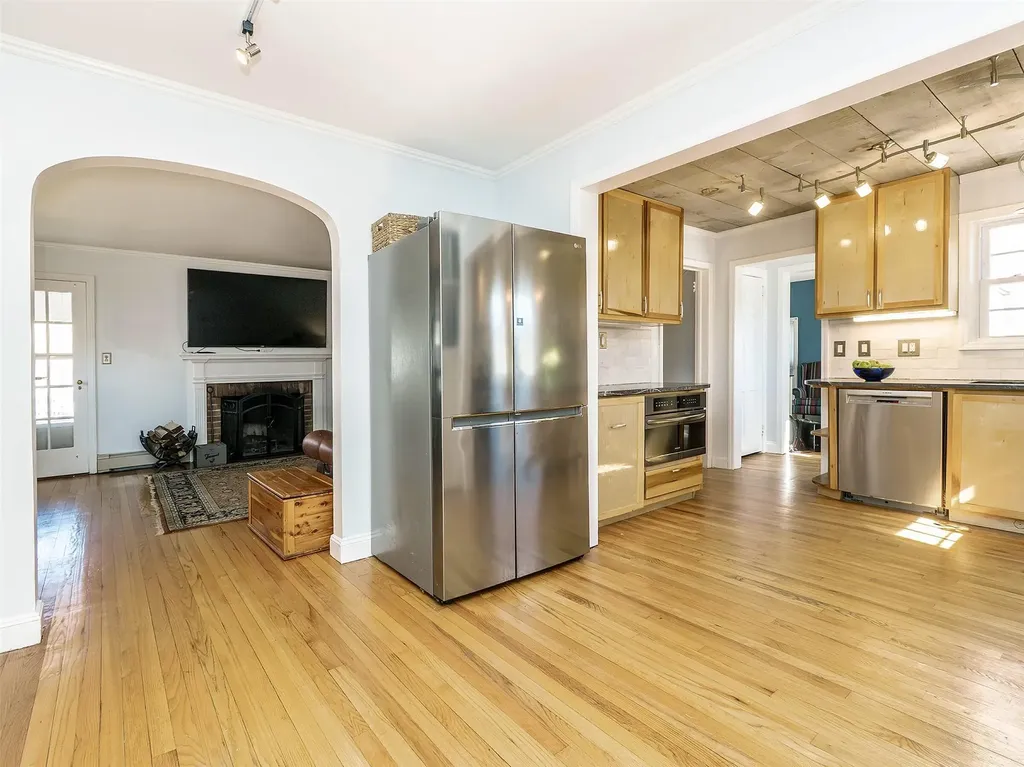 72 Dosoris Way Glen Cove NY 11542
