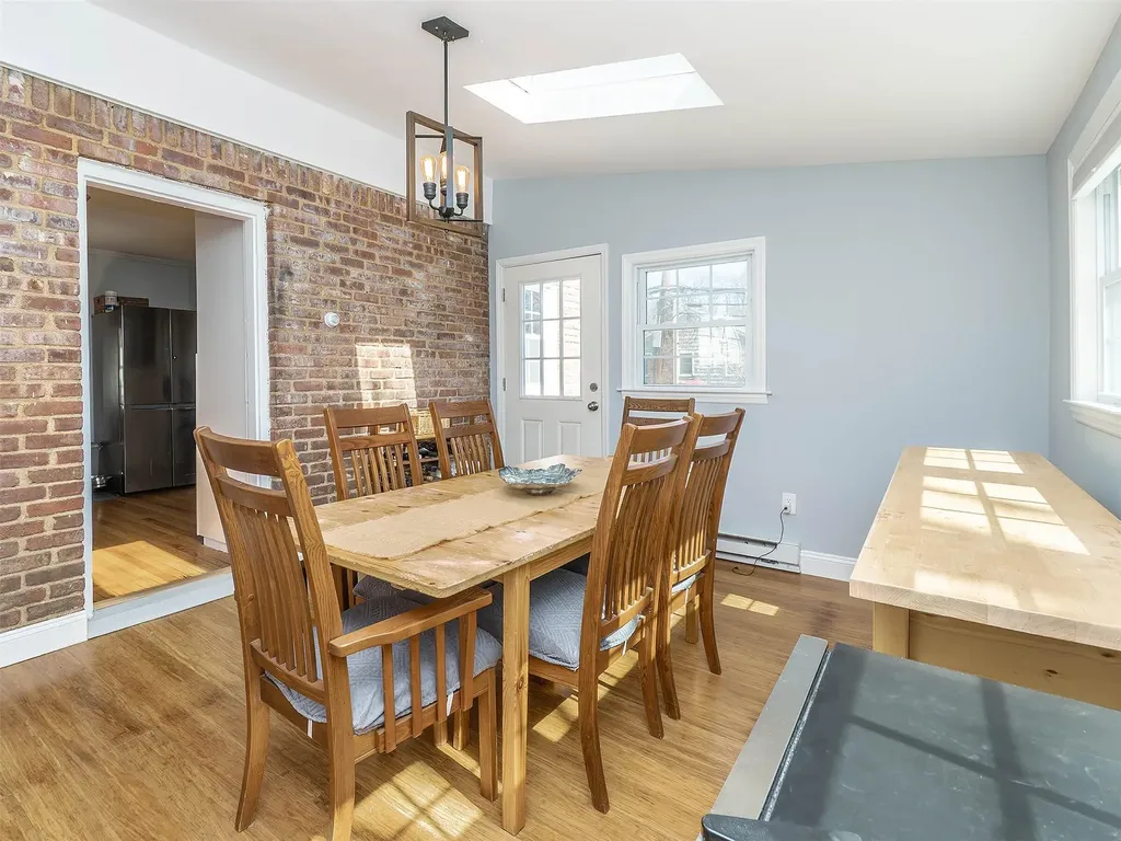 72 Dosoris Way Glen Cove NY 11542