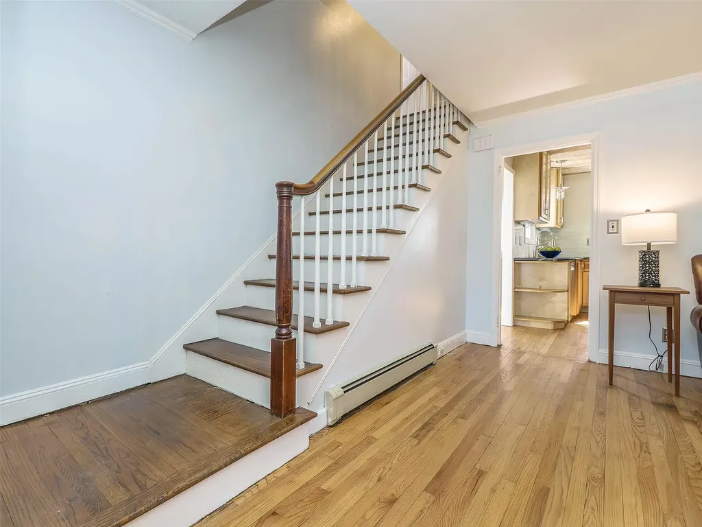 72 Dosoris Way Glen Cove NY 11542