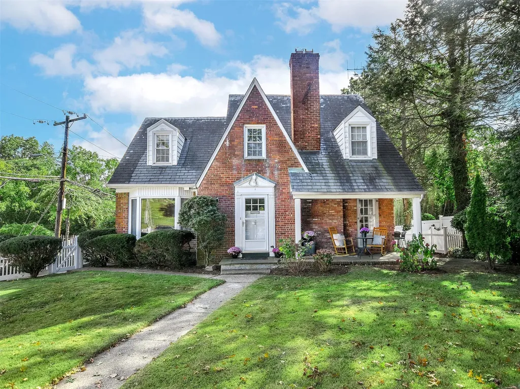 72 Dosoris Way Glen Cove NY 11542