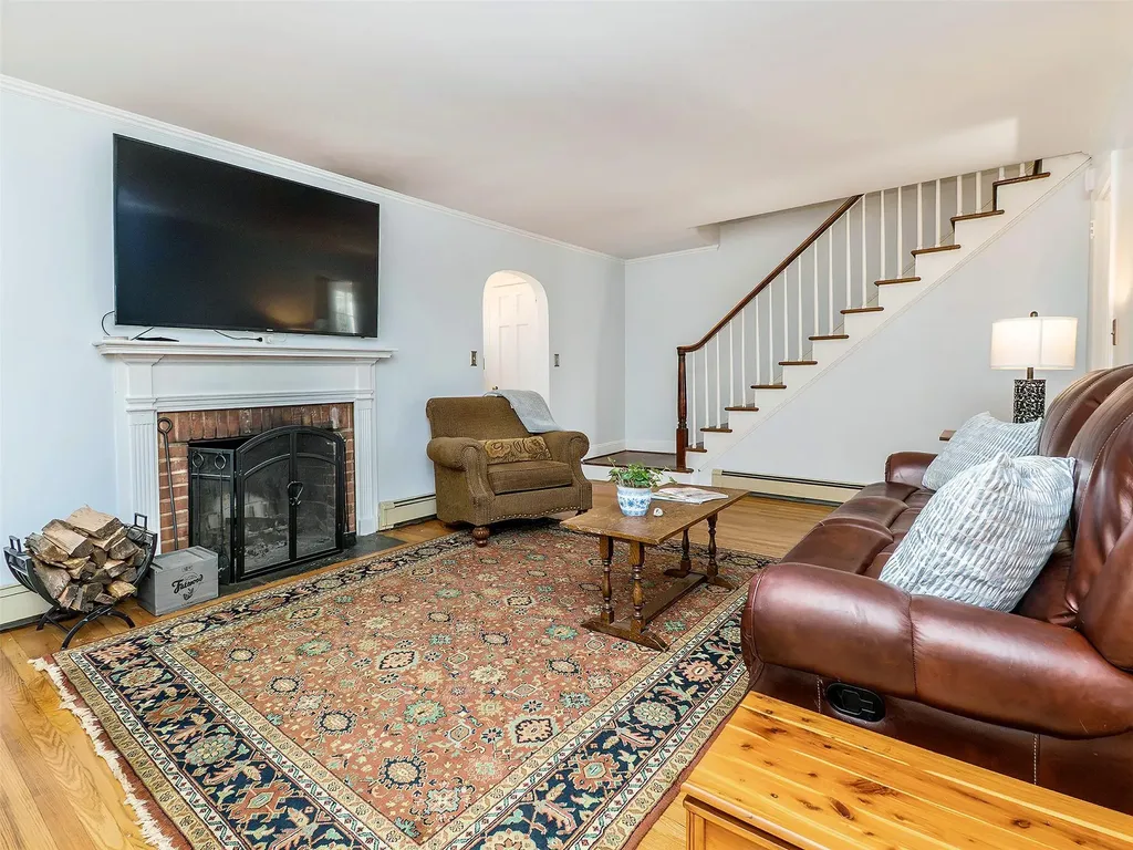 72 Dosoris Way Glen Cove NY 11542