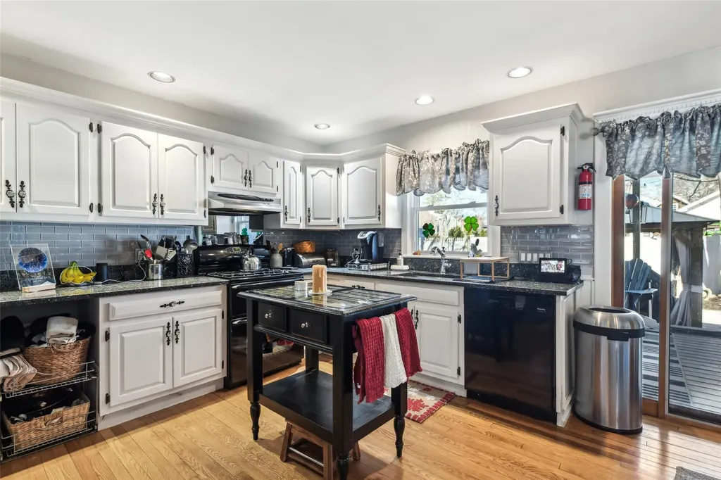 49 Robert Street Patchogue NY 11772