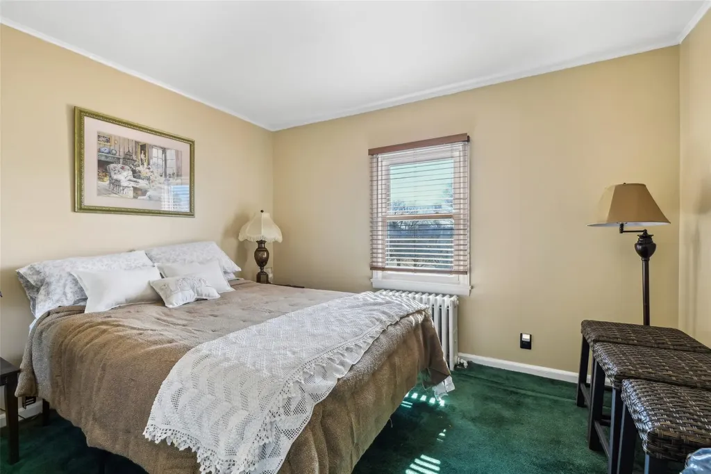 49 Robert Street Patchogue NY 11772