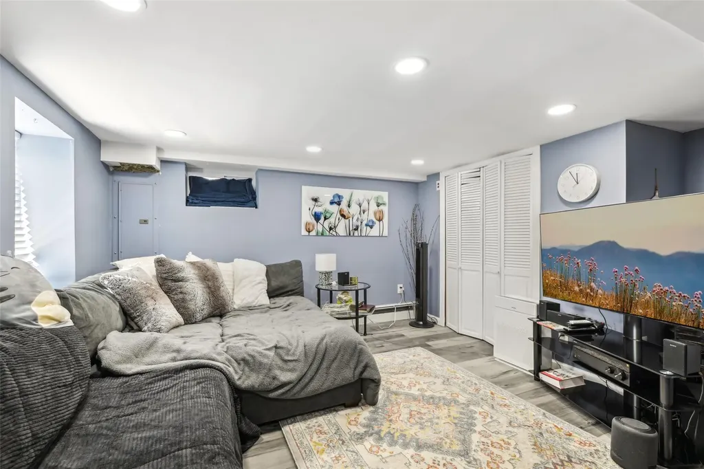 49 Robert Street Patchogue NY 11772