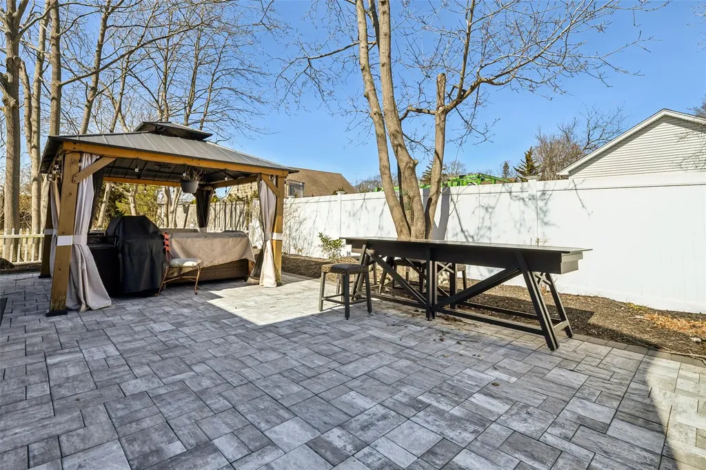 49 Robert Street Patchogue NY 11772