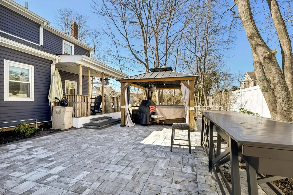 49 Robert Street Patchogue NY 11772