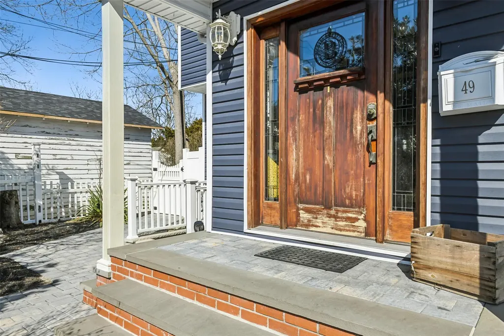 49 Robert Street Patchogue NY 11772