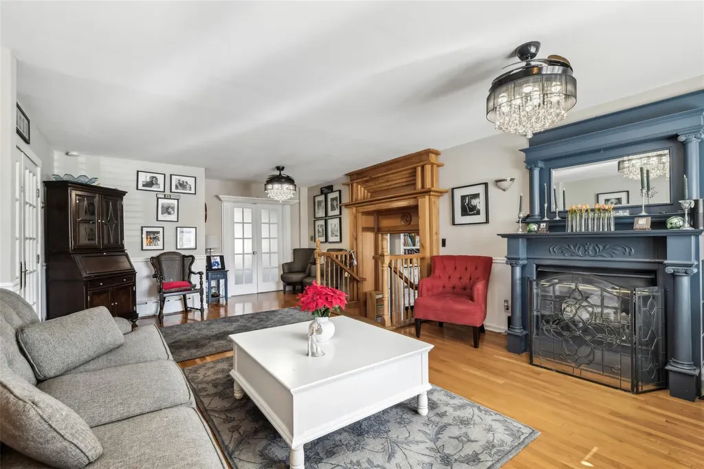 49 Robert Street Patchogue NY 11772
