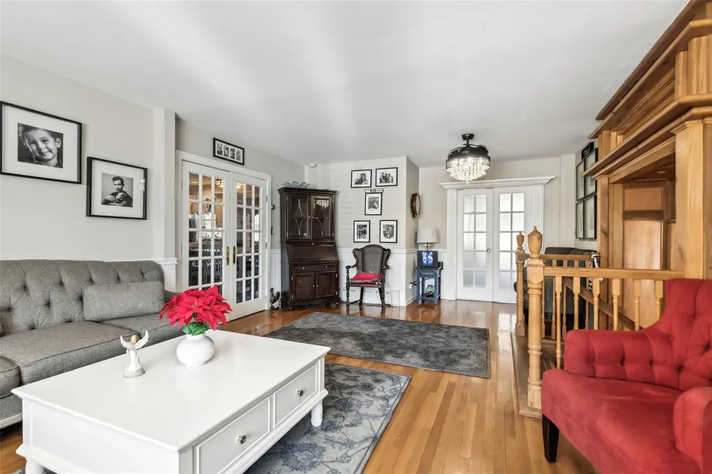 49 Robert Street Patchogue NY 11772