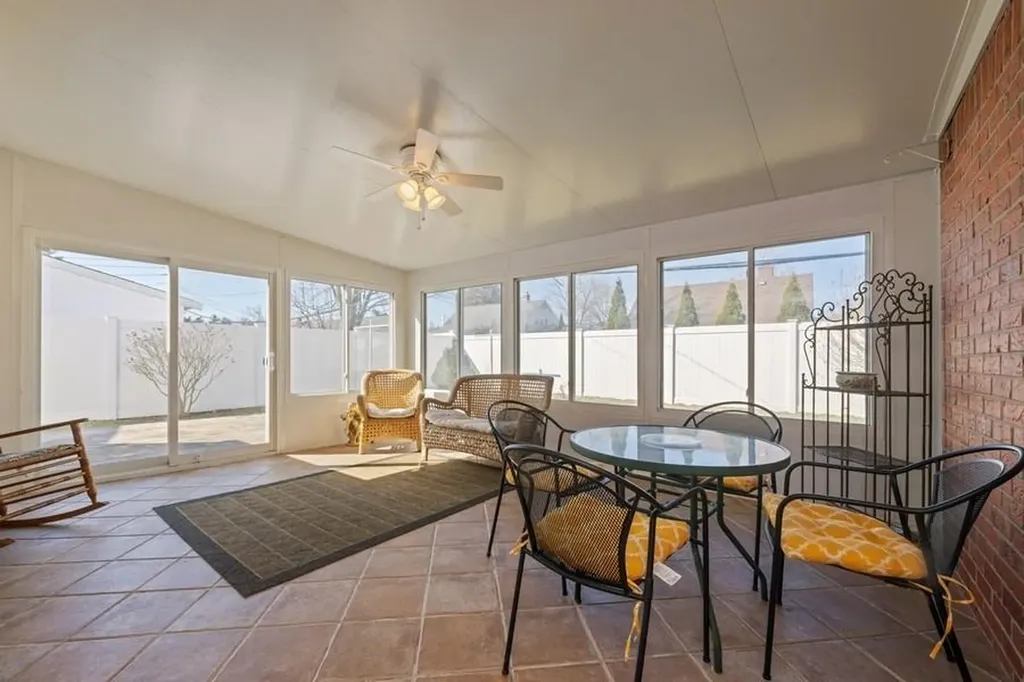 42 Martin Lane Westbury NY 11590