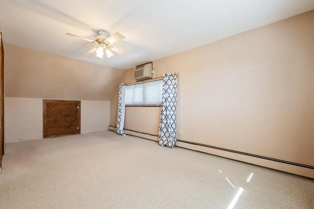 42 Martin Lane Westbury NY 11590