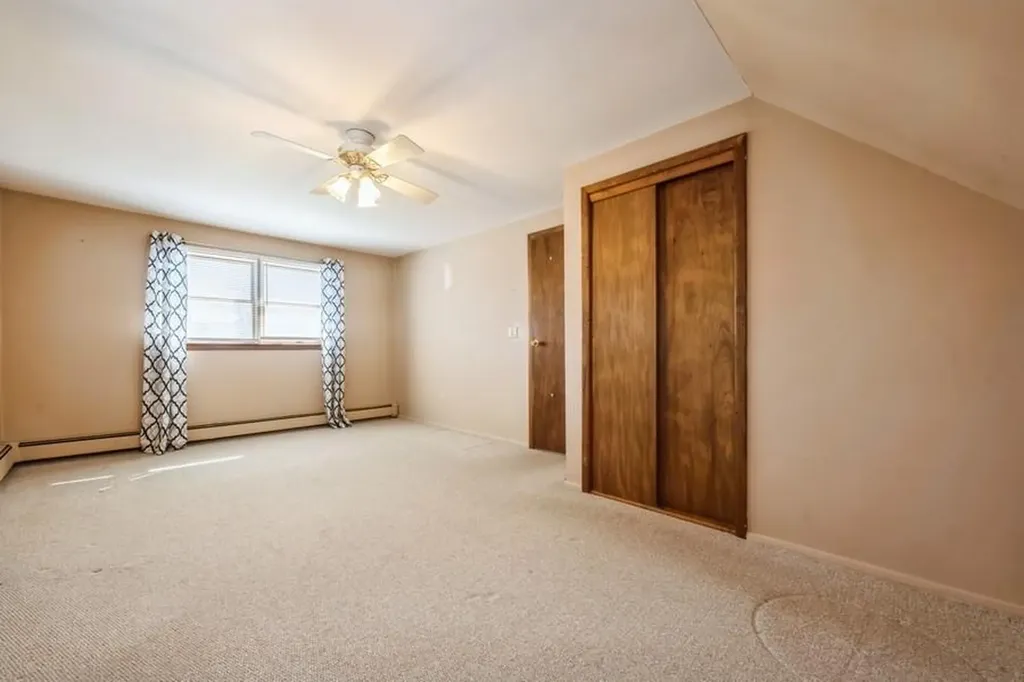 42 Martin Lane Westbury NY 11590