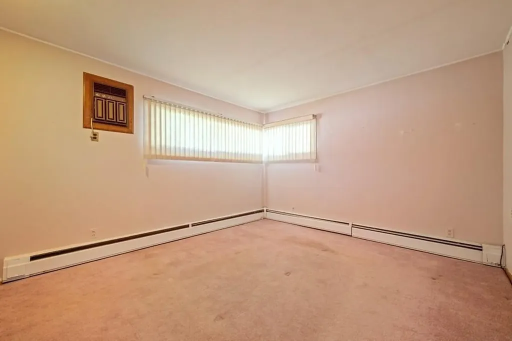 42 Martin Lane Westbury NY 11590