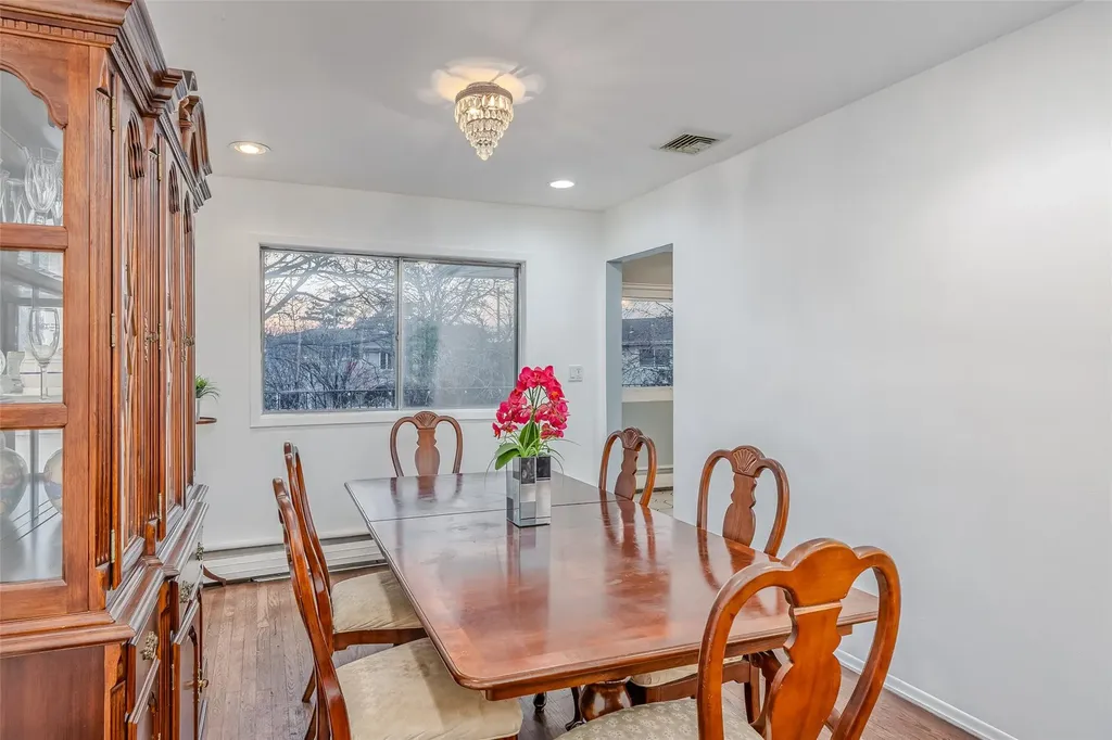 1425 Cecily Drive Merrick NY 11566