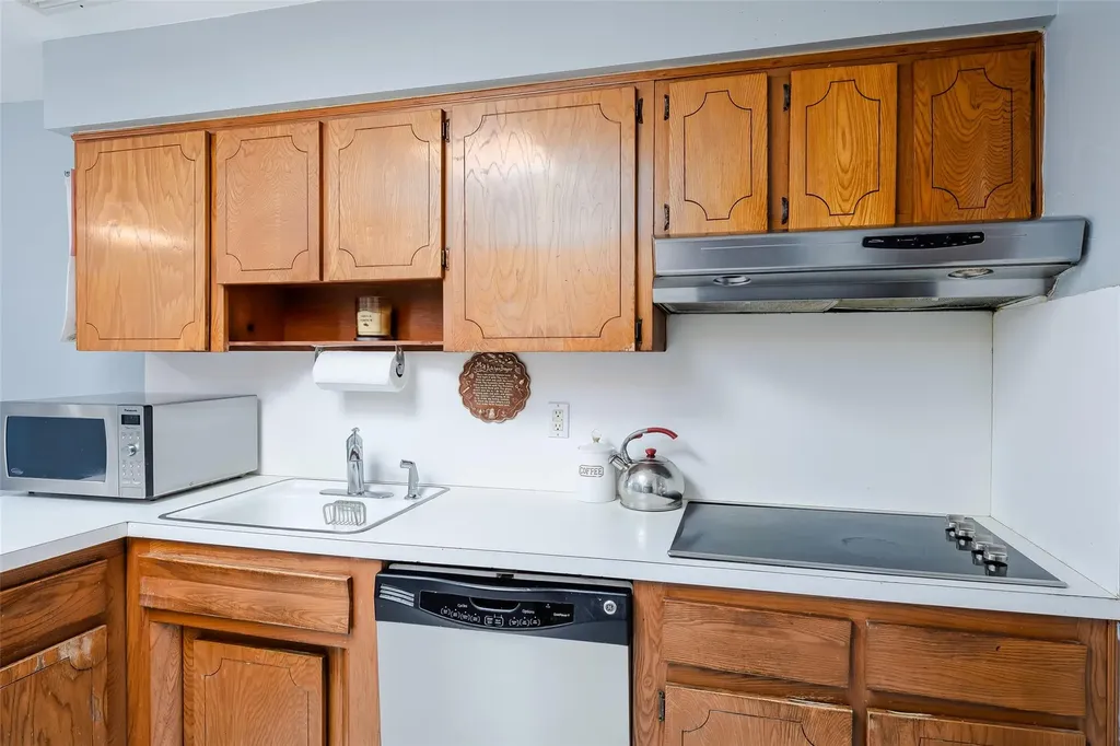 1425 Cecily Drive Merrick NY 11566