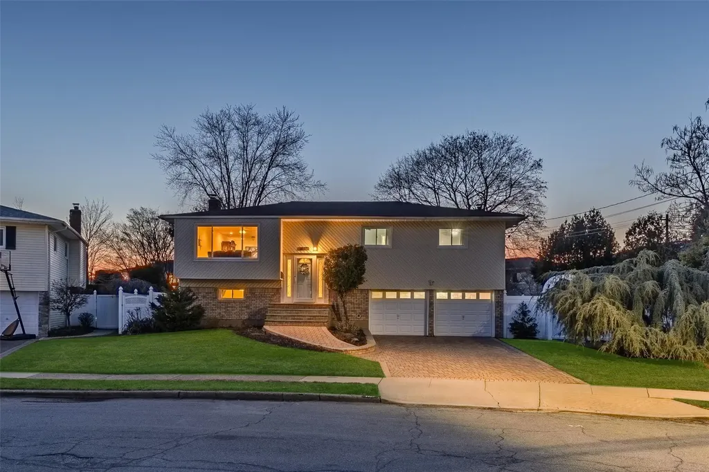 1425 Cecily Drive Merrick NY 11566