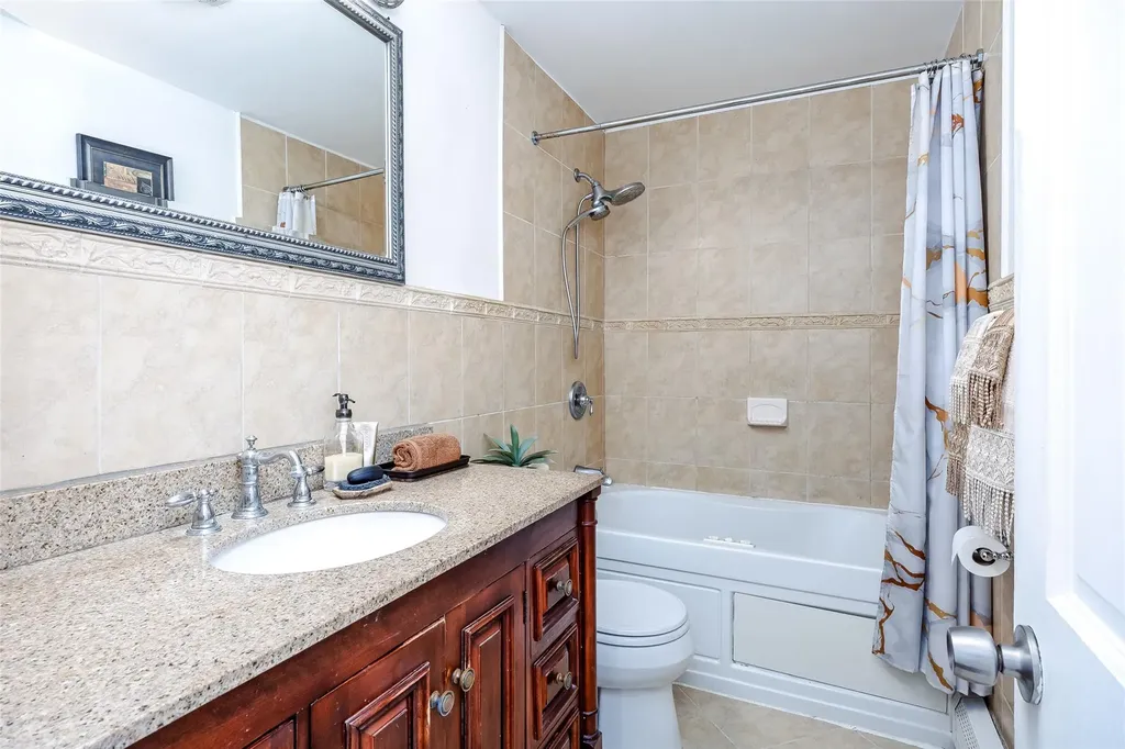 1425 Cecily Drive Merrick NY 11566