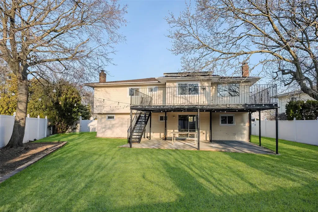 1425 Cecily Drive Merrick NY 11566