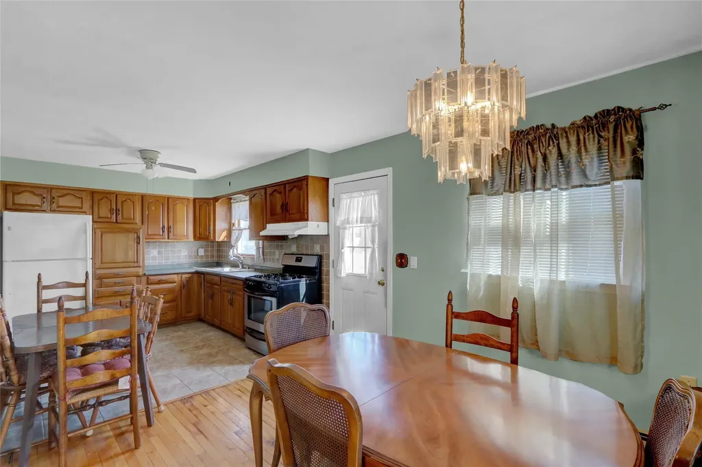 2049 Orinoco Drive West Islip NY 11795