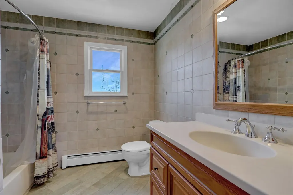 2049 Orinoco Drive West Islip NY 11795