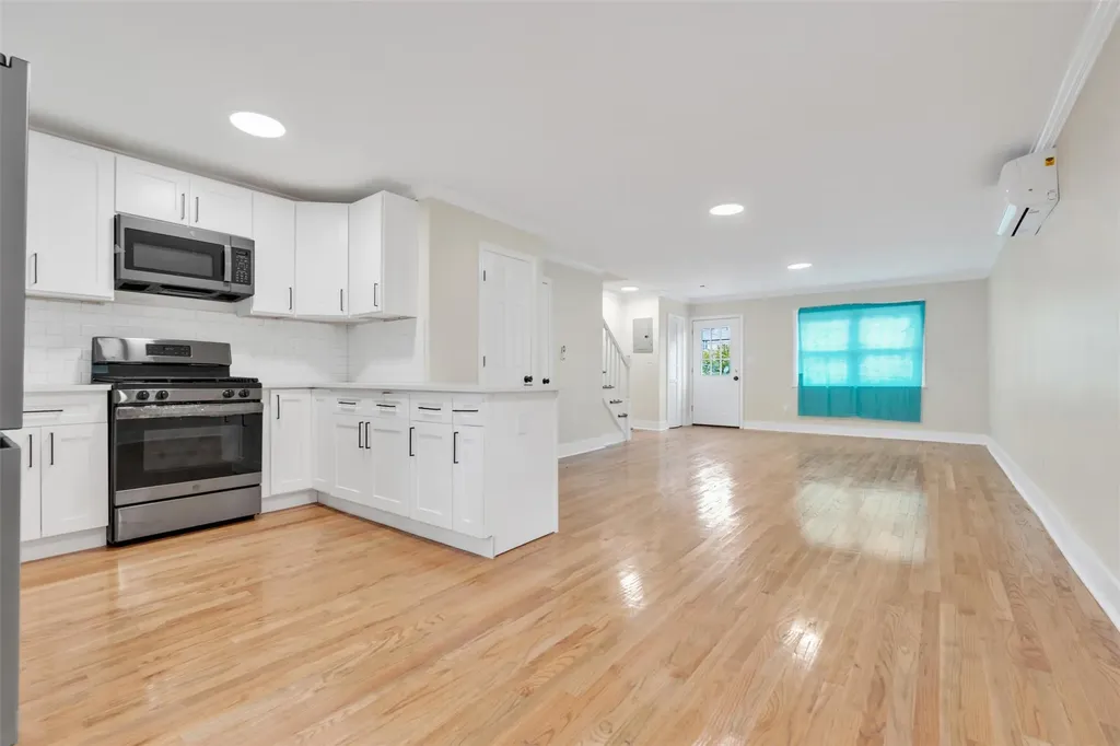 3801 Paulding Avenue Bronx NY 10469