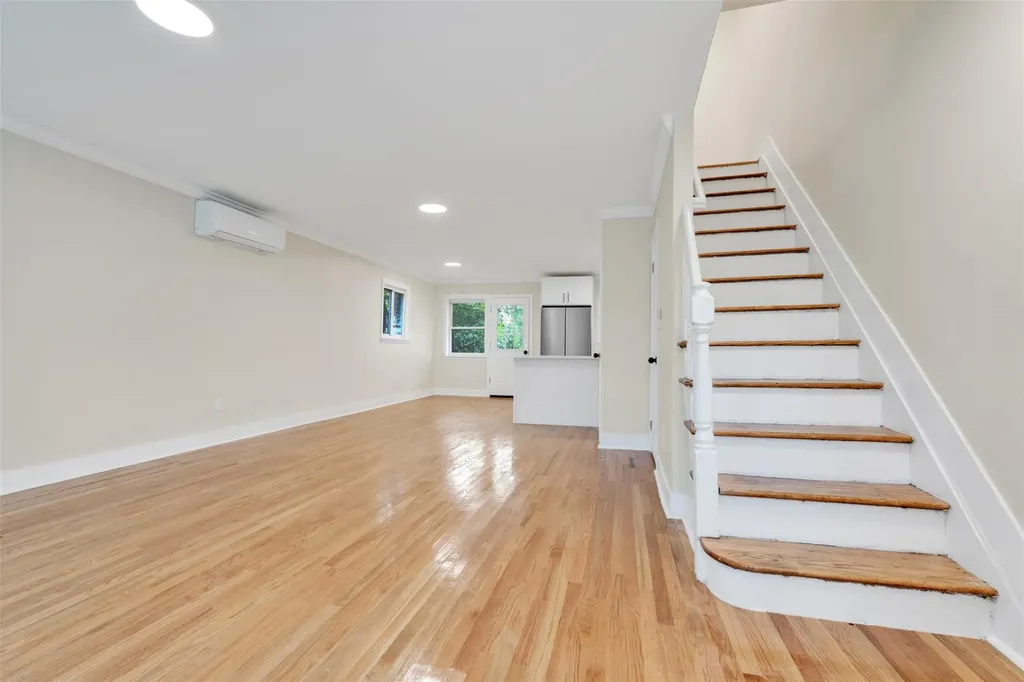 3801 Paulding Avenue Bronx NY 10469