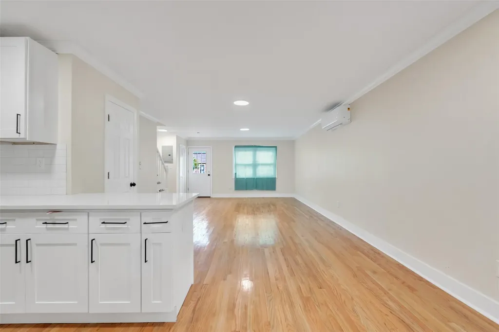3801 Paulding Avenue Bronx NY 10469