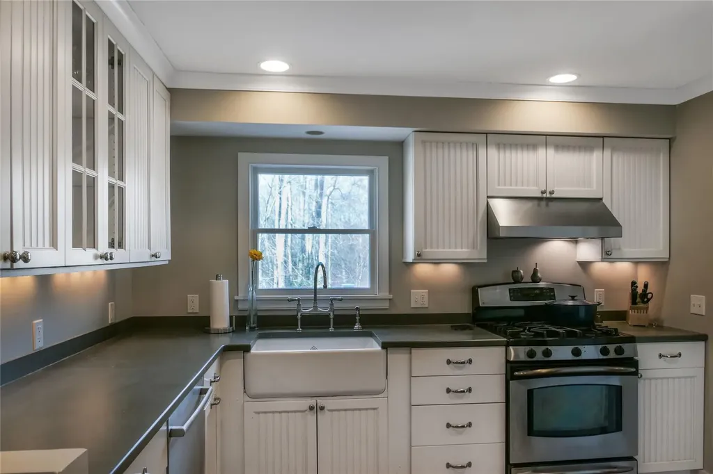 158 Donegan Avenue East Patchogue NY 11772