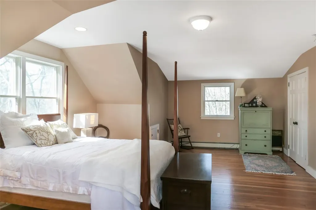 158 Donegan Avenue East Patchogue NY 11772