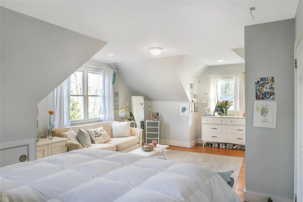 158 Donegan Avenue East Patchogue NY 11772